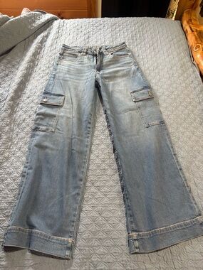 American Eagle Outfitters Washed Blue Wide-Leg Cargo Jeans